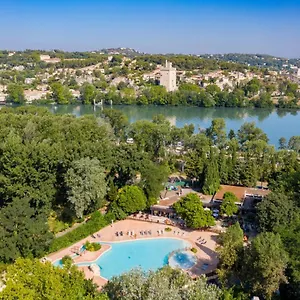 camping-du-pont-davignon.aixenprovencehotels.org/